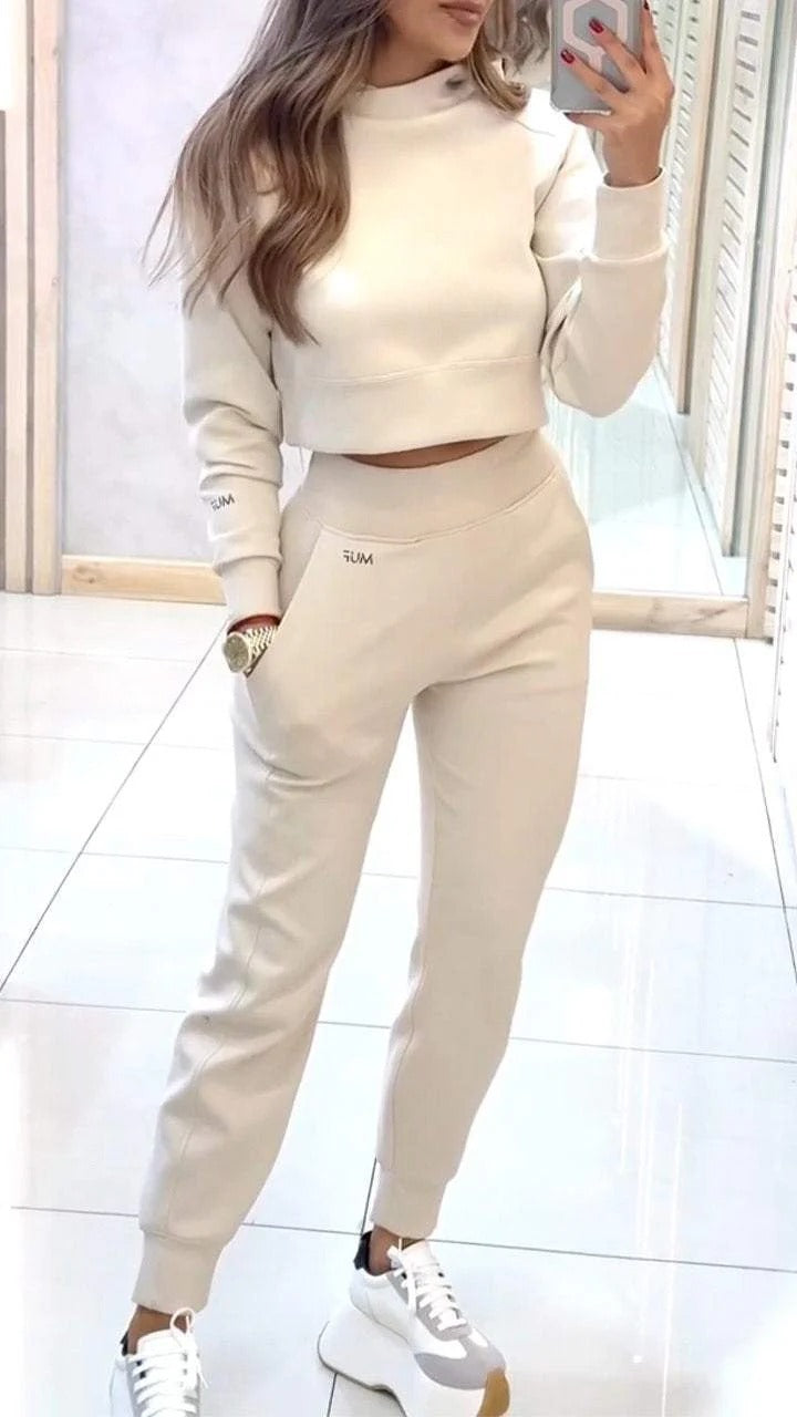 Fashionable Women’s Sportswear Set – Stand Collar Pullover & Slim Fit Pants with Pockets hanyelevate