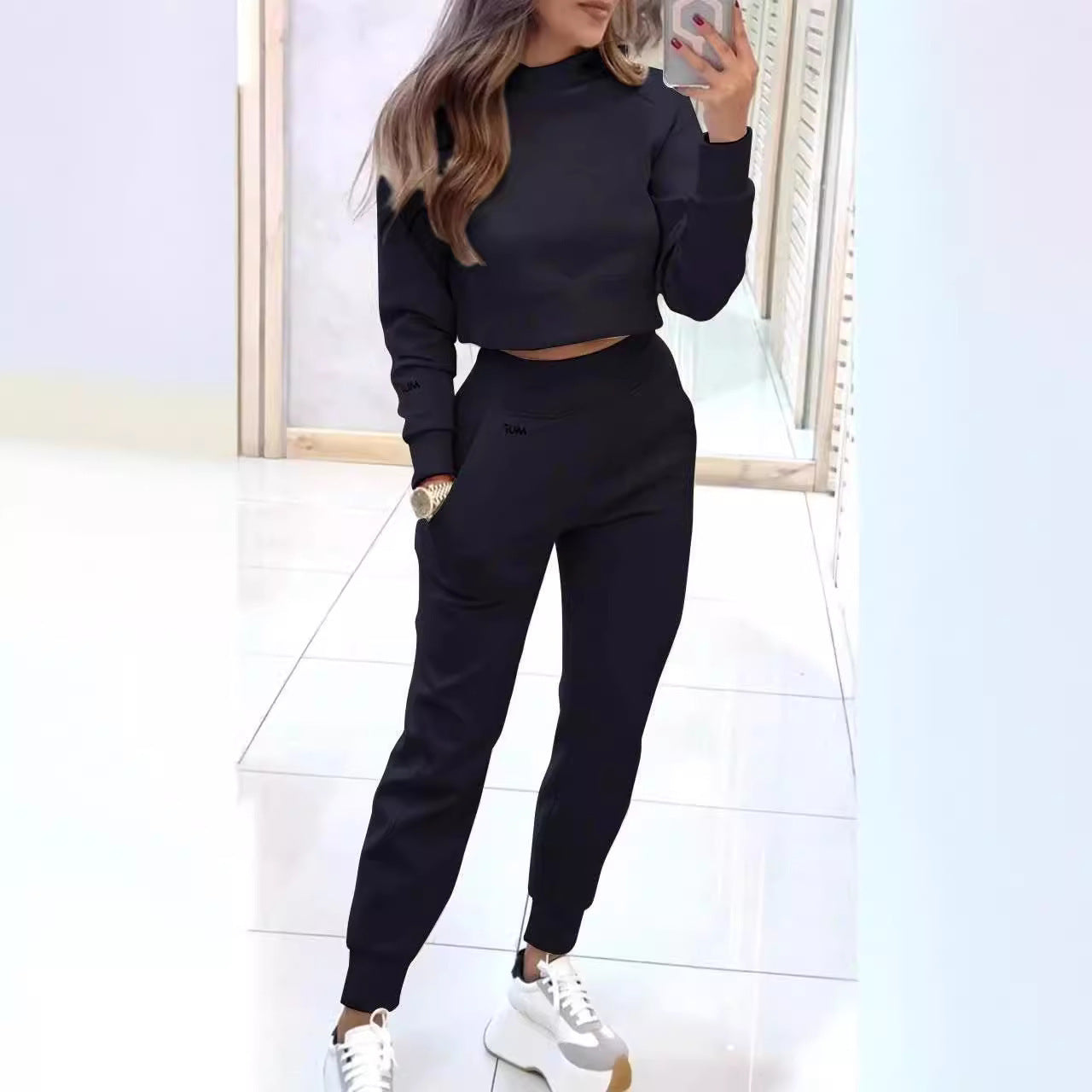 Fashionable Women’s Sportswear Set – Stand Collar Pullover & Slim Fit Pants with Pockets hanyelevate