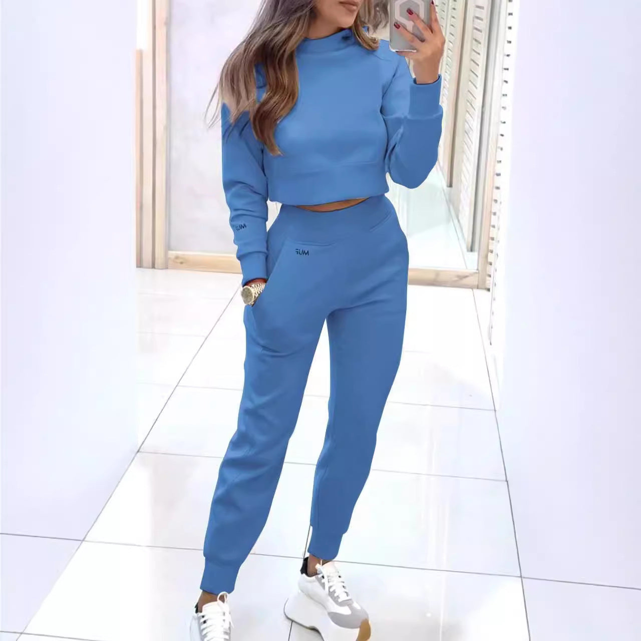Fashionable Women’s Sportswear Set – Stand Collar Pullover & Slim Fit Pants with Pockets hanyelevate