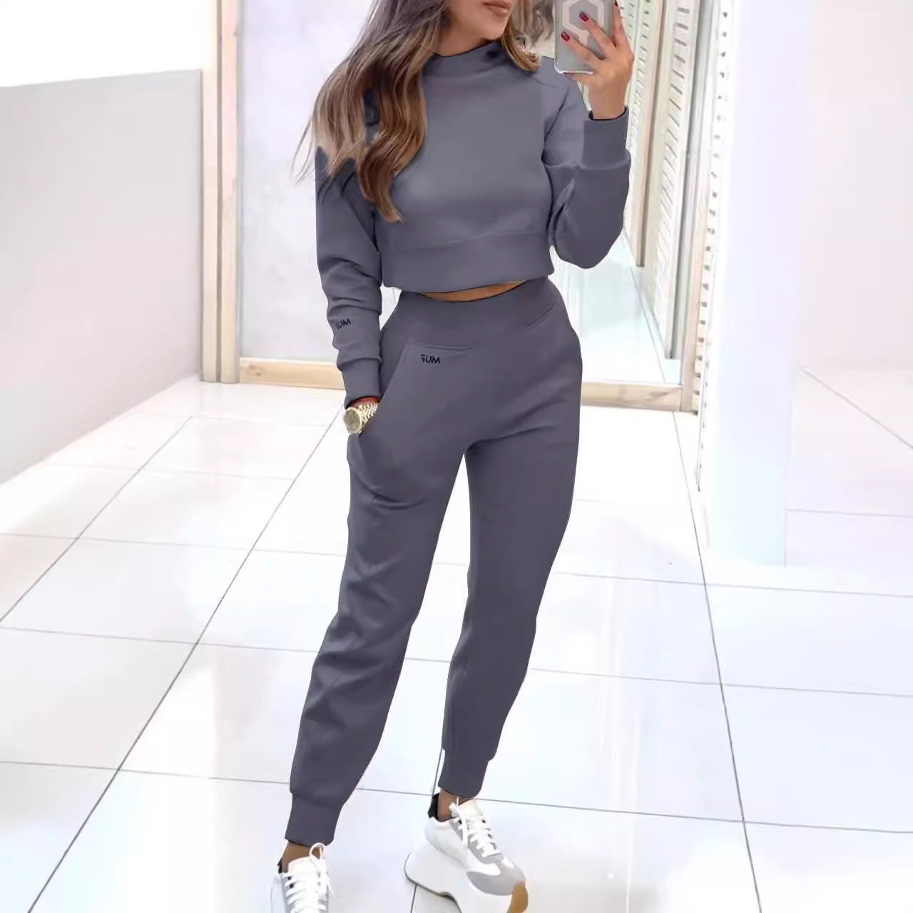Fashionable Women’s Sportswear Set – Stand Collar Pullover & Slim Fit Pants with Pockets hanyelevate