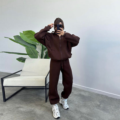 Stylish Women’s Activewear Set – Stand-up Collar Sports Suit with Jogger Pants hanyelevate