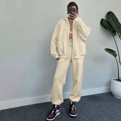 Stylish Women’s Activewear Set – Stand-up Collar Sports Suit with Jogger Pants hanyelevate